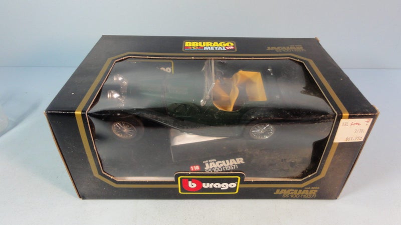 Vintage Green 1937 Jaguar SS100 Roadster ~ Burago 1/18 Carousel 6