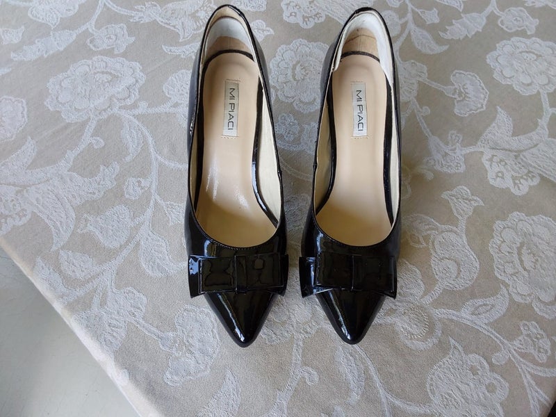 Patent Leather Shoes Carousel 1