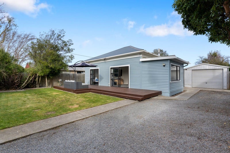 Image 1 of 20