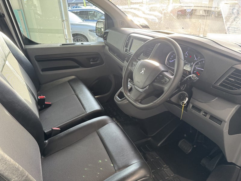 2021 Peugeot Expert MWB 2.0D62863257986434111