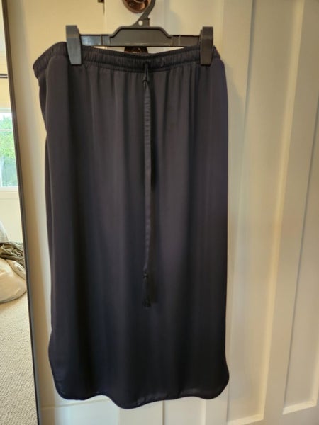 Repertoire Navy Skirt - Size 16 Carousel 1