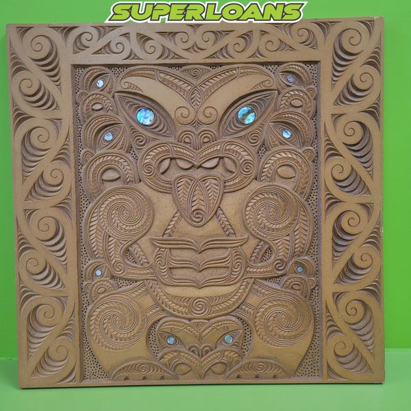 MAORI CARVING ARTWORK WITH PAUA Carousel 1