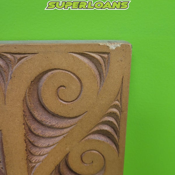 MAORI CARVING ARTWORK WITH PAUA Carousel 2