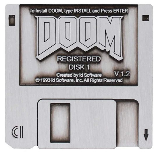 Doom: Floppy Disk - Pin Badge Carousel 1