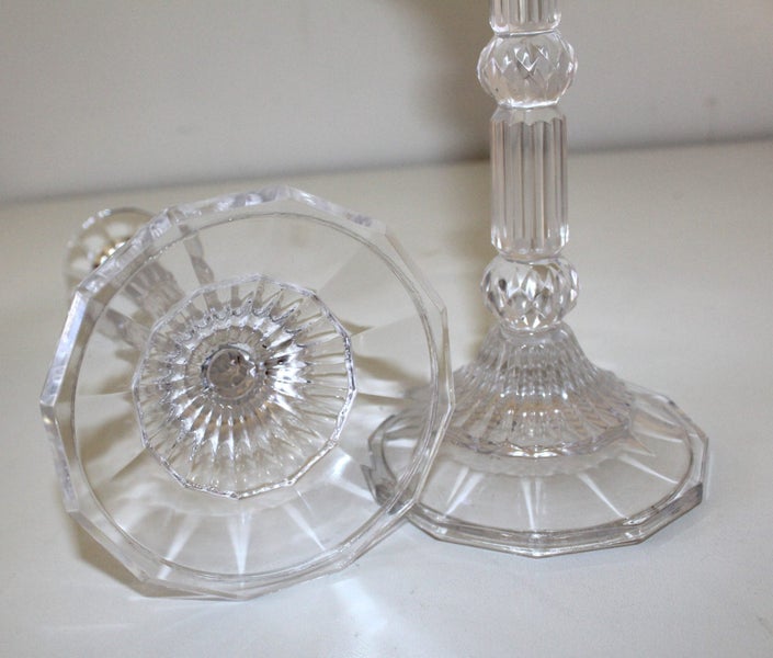 +++ STYLISH (2) GLASS CANDLE STICKS +++ Carousel 16