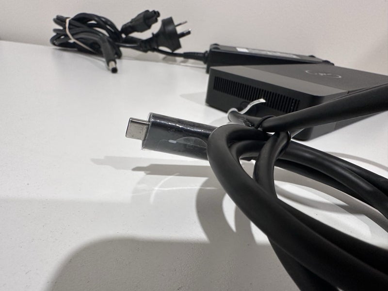 Dell WD19S USB-C Triple FHD Docking Station with 180w adapter63003959902977113