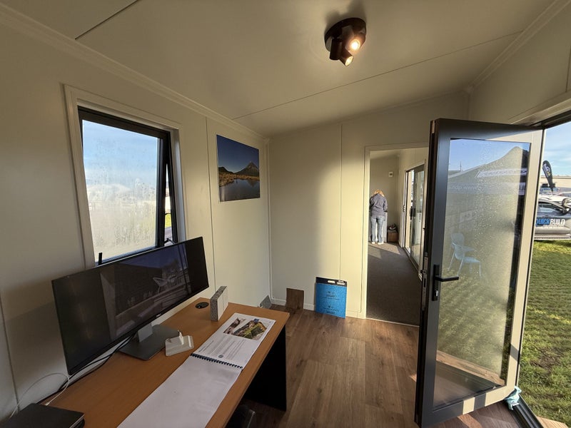 Premium trailer cabin! Carousel 1