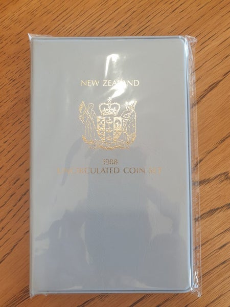 New Zealand 1988 uncirculated coin set Carousel 1