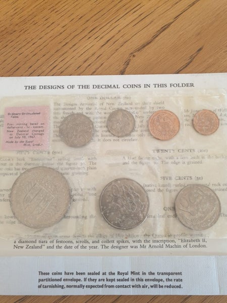 New Zealand 1967 coin set Carousel 2