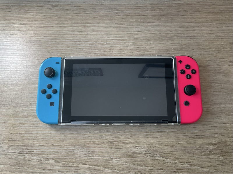 Nintendo Switch + Accessories Carousel 2