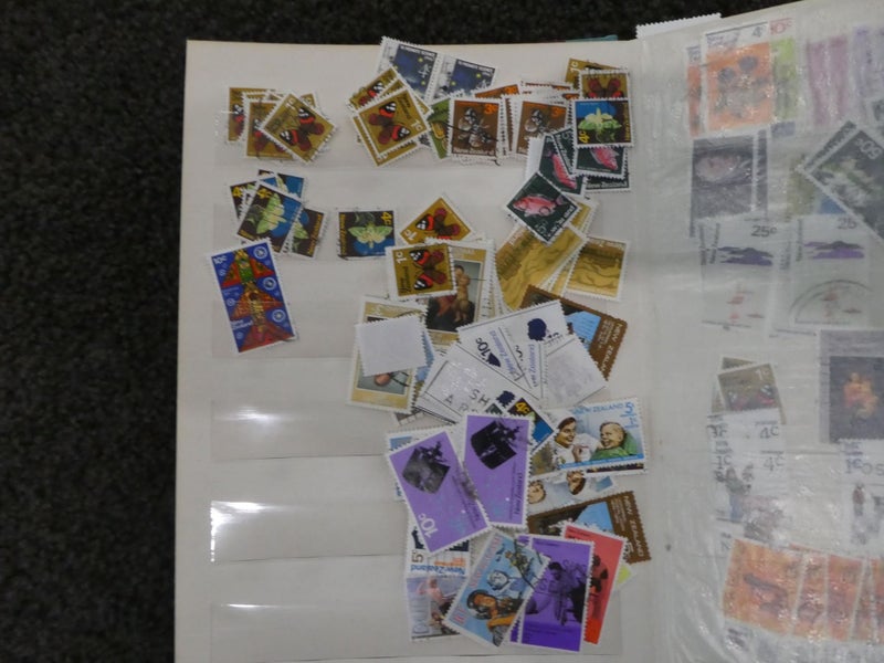 NZ,Australia stockbook-$1res Carousel 2