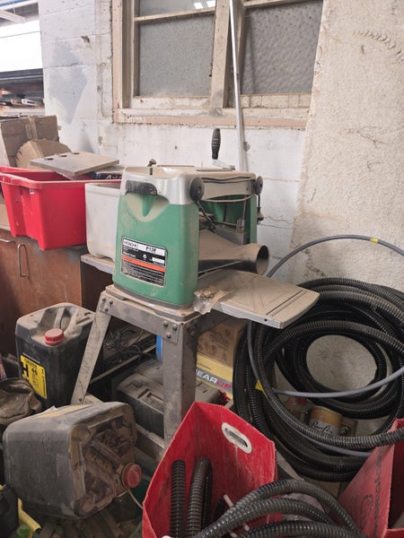 Hitachi P13F thicknesser planer Carousel 1