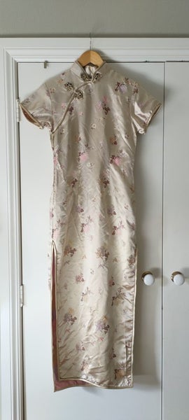 Cream satin brocade cheongsam dress 36 Carousel 1