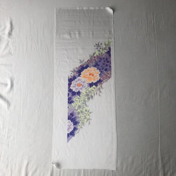 Vintage Japanese Floral Print Silk Fabric Piece Carousel 2