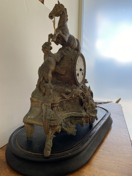 Mantel Clock62854315238401112