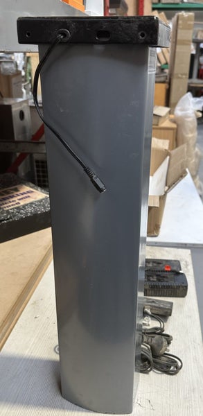 RISE-EASY Electric Lifter - $1 Reserve (Under Orange Rack 13) Carousel 2