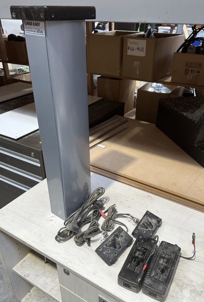 RISE-EASY Electric Lifter - $1 Reserve (Under Orange Rack 13) Carousel 1