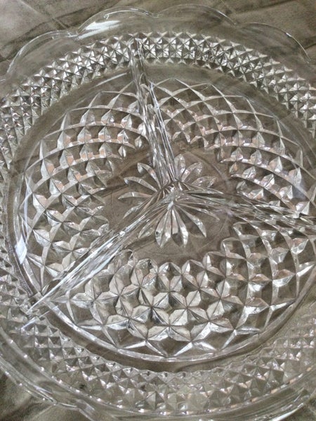 3 SECTIONS DISH CUT GLASS PATTERNED Carousel 2