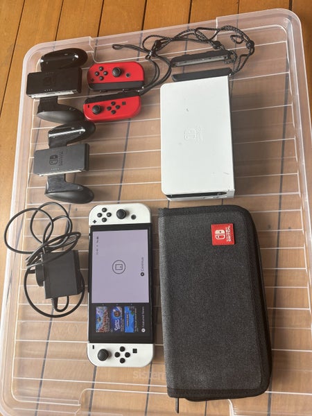Switch OLED Bundle ($1 Reserve!) Carousel 1