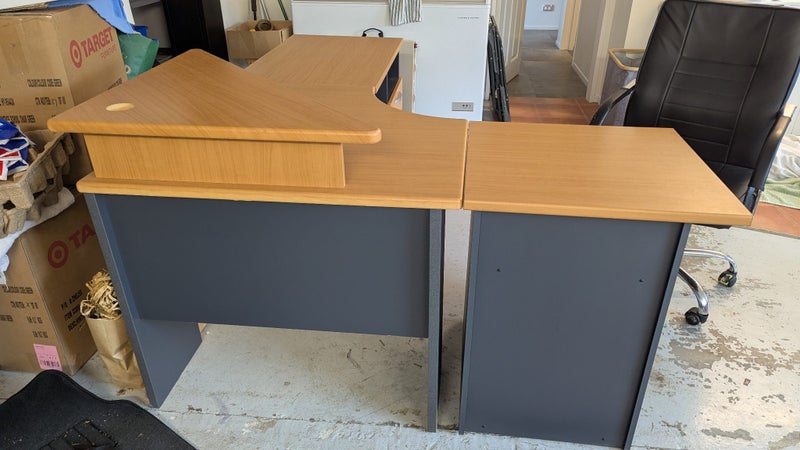 Criterion large corner office desk Carousel 2