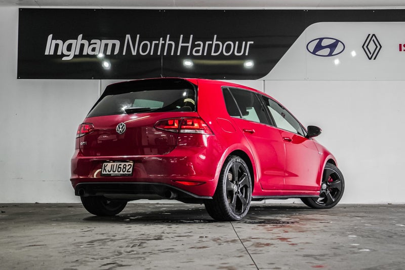 2017 Volkswagen Golf GTI 2.0P/6AT62863273891585112