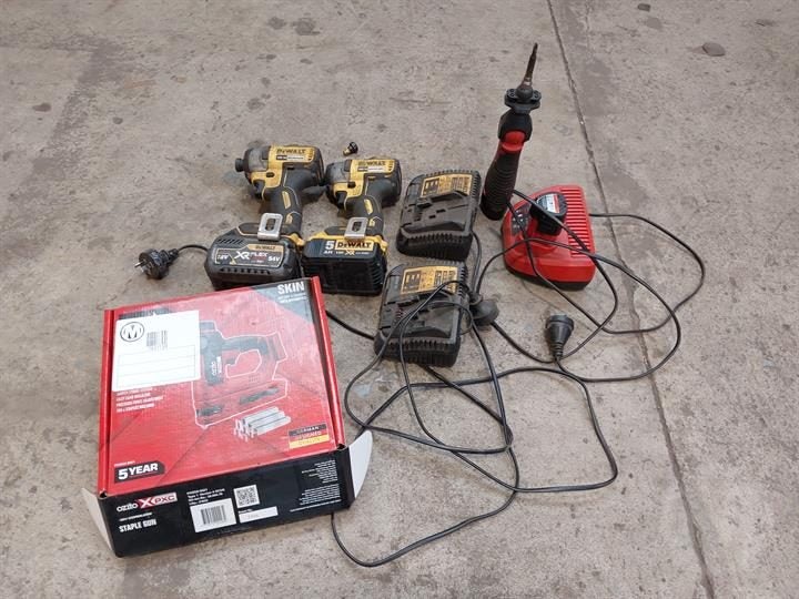 Battery Tools Various Power Tools (Other) Carousel 1