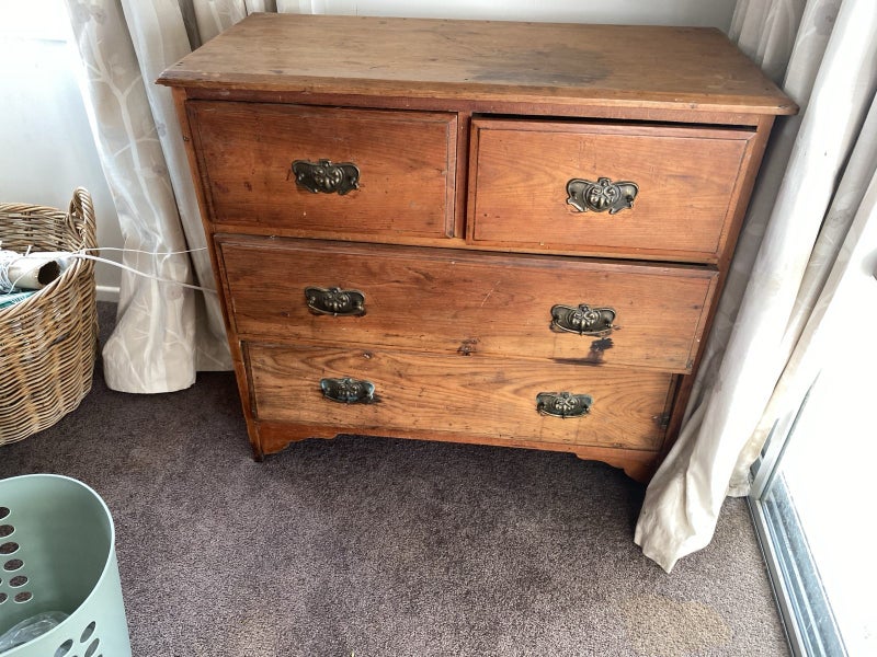 Vintage chest of drawers62864727111683113