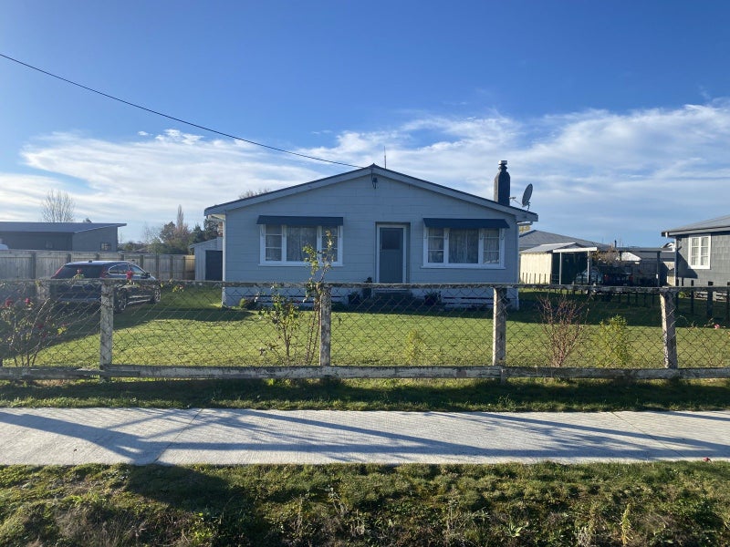 Image 2 of 11
