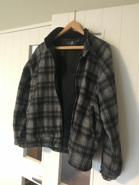 SWANNDRI WOOL JACKET / GET A BARGAIN $$1-00 RESERVE BARGIN $1-00 RESERVE Carousel 1