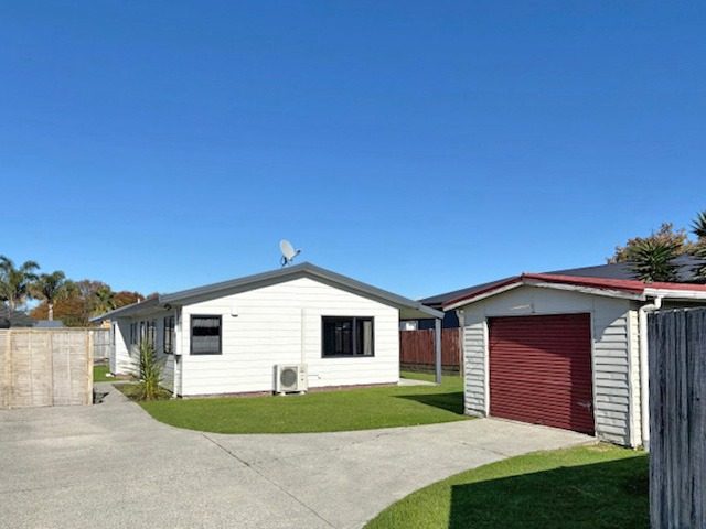 Image 1 of 8