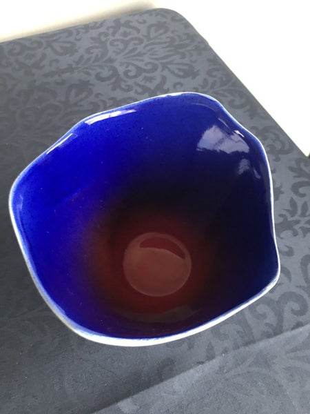 Italian pottery bowl Carousel 2