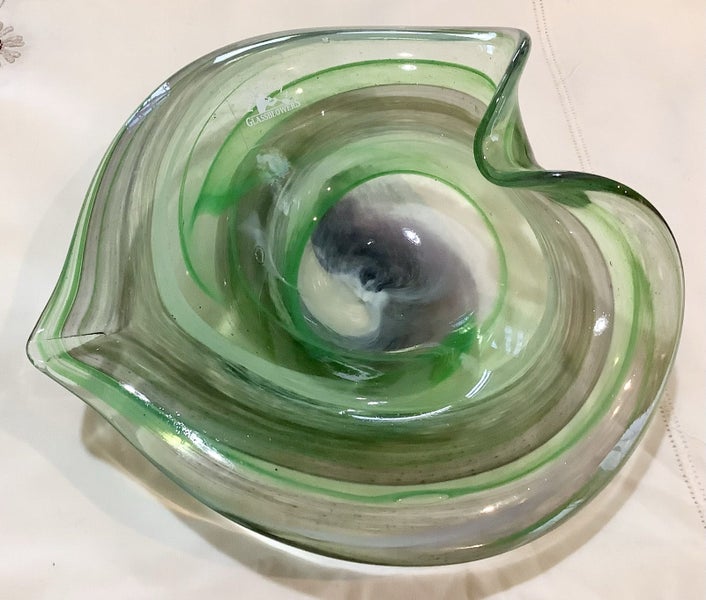 BEAUTIFUL SIGNED PHOENICIAN GLASS BLOWERS62863238237057114