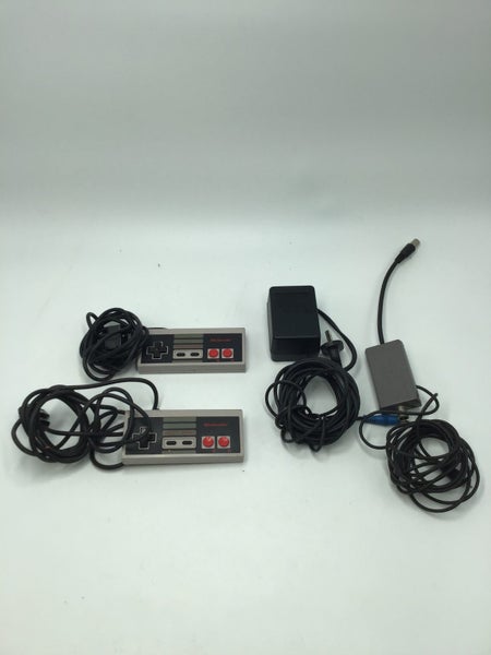 * NES Nintendo Entertainment System Console w/ 2 Controllers & Cables! *62863869036674113