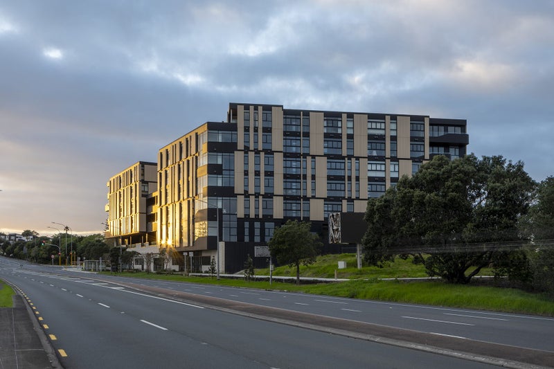 Image 2 of 34