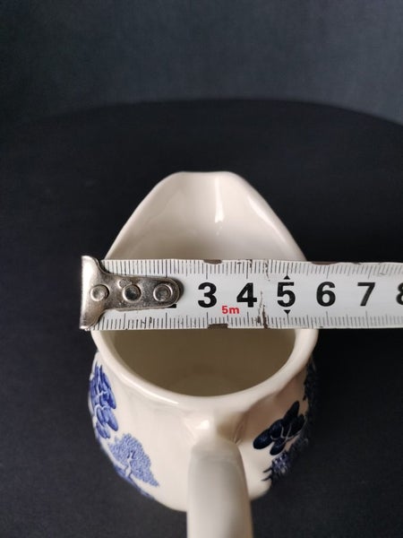 Royal Wessex Blue Willow creamer Carousel 8