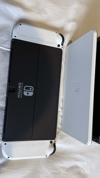 Nintendo Switch OLED Model Console (White) Carousel 2