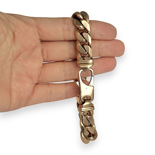 9K Gold Curb Link Massive 88.61g Bracelet, Valuation $23,000. R # 42562863852866563113