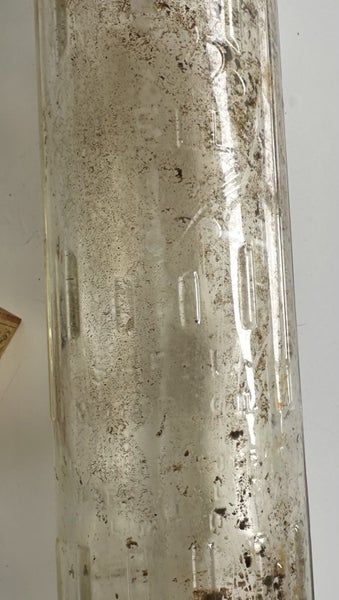 Vintage Shell one quart glass bottle Carousel 8
