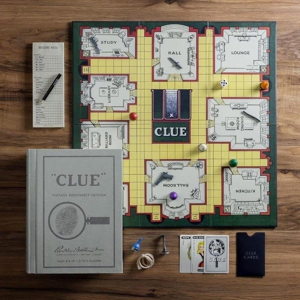 Clue: Classic Game - Vintage Bookshelf Edition Carousel 2