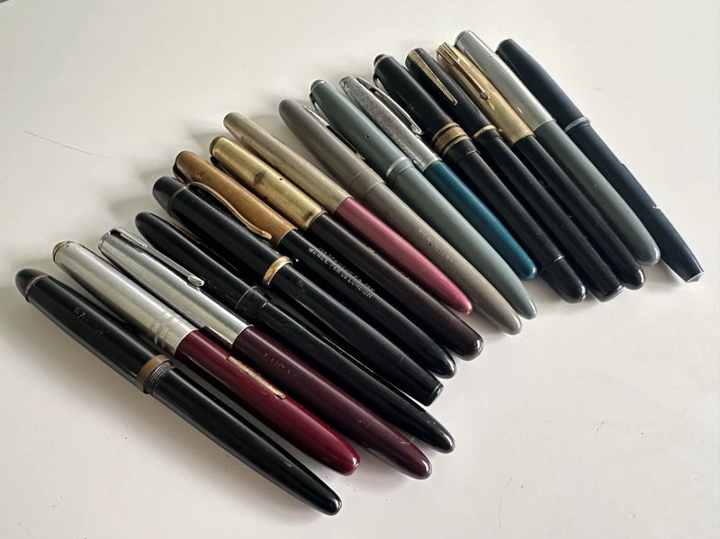 Vintage fountain pen collection Carousel 1