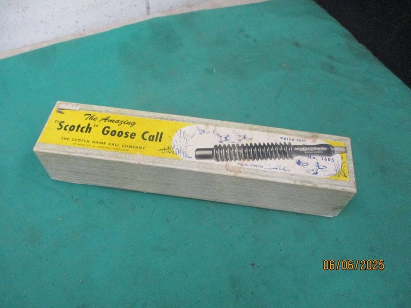 GOOSE CALLER $2-RES Carousel 1