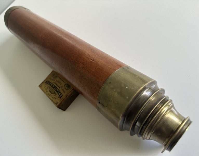 Victorian T Harris & son day or night mahogany & brass telescope Carousel 1