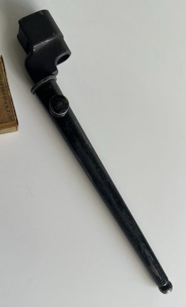No.4 Mk II Spike Bayonet wIth Scabbard Carousel 10
