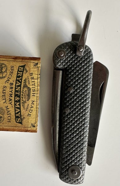Vintage WWII era Royal Navy rigging Knife Carousel 2