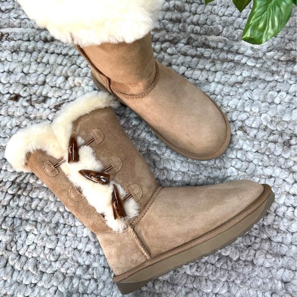 Casey Horn Toggle Sheepskin Tall Boots Carousel 6