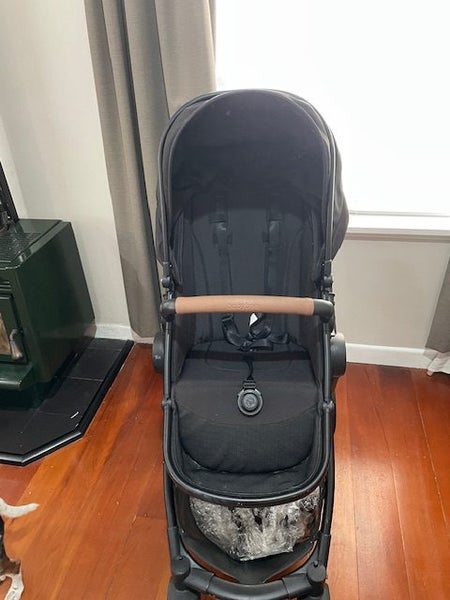 Babybee Rover3 Black Pram with Bassinet and Chair Carousel 2