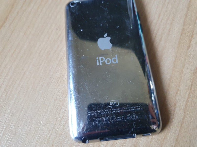 iPod Touch 4th Gen 8gb Carousel 4