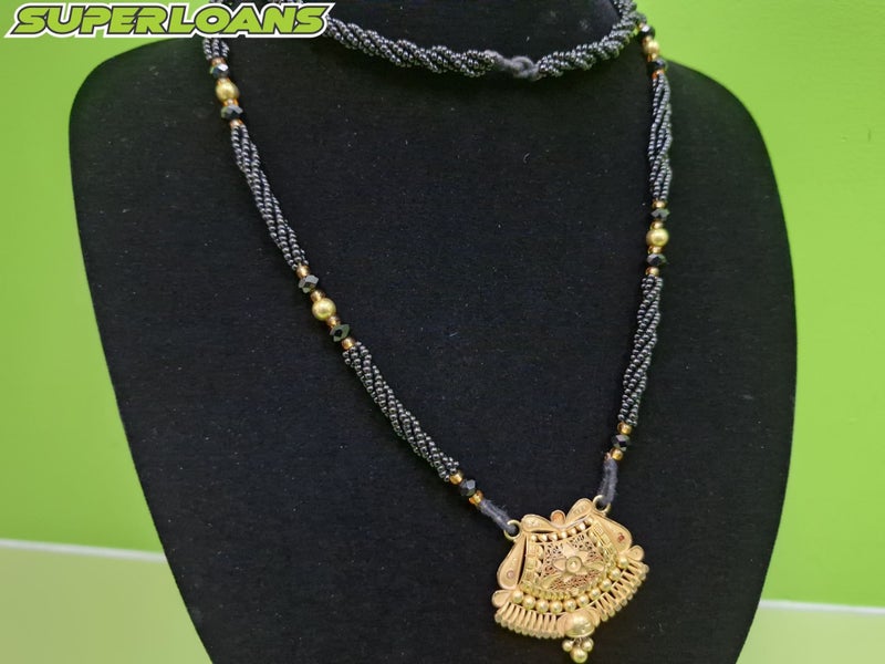 **22CT GOLD PENDANT WITH BEADED CHAIN SOME BEADS 22CT*** Carousel 4
