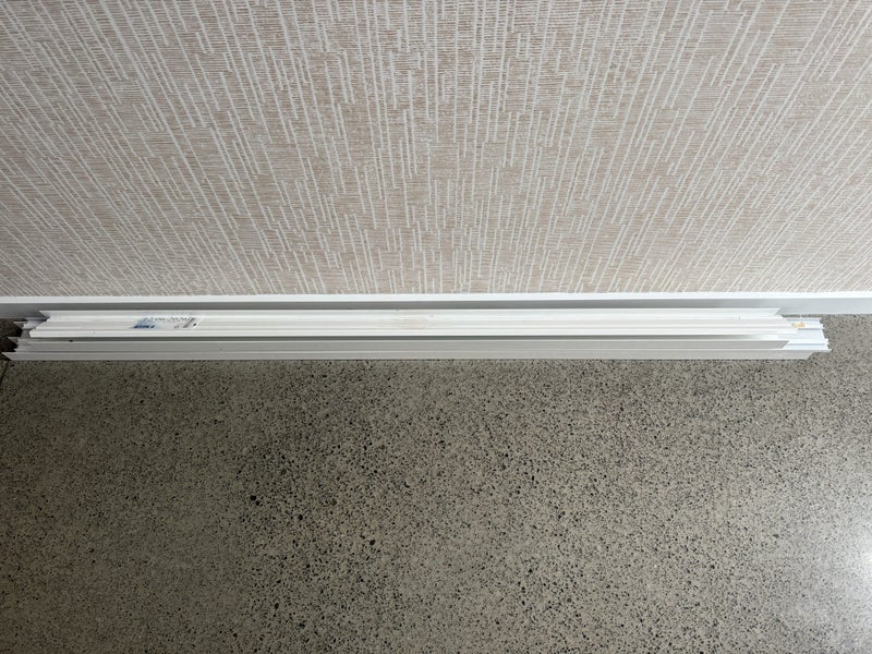 Sliding Doors - White Carousel 3