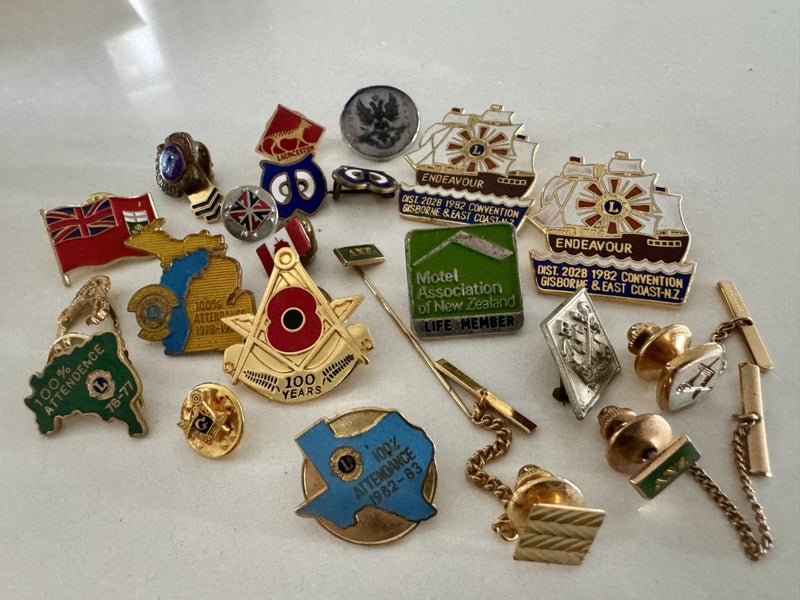 Massive Vintage Badge & Lapel Pin Lot – Lions, Lodges, Flags & Flair! Carousel 1